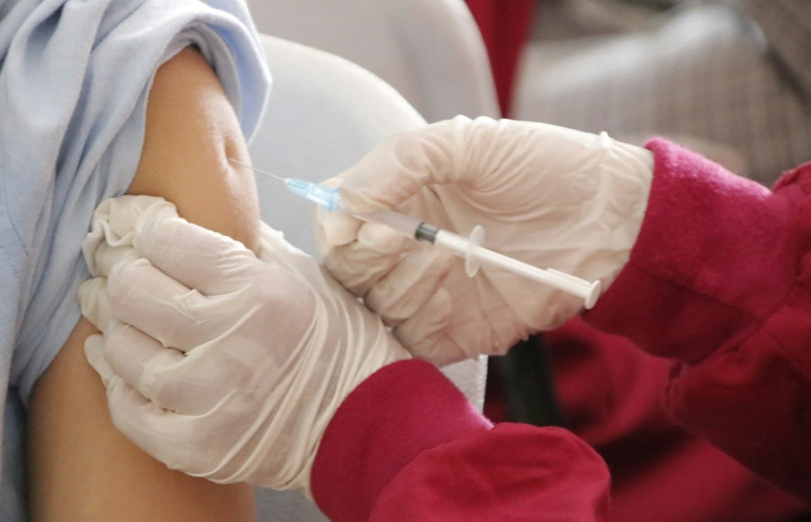 Očkování není otázka názoru. Ministr zdravotnictví Vojtěch brání vakcíny i proti tlaku z vlastní koalice