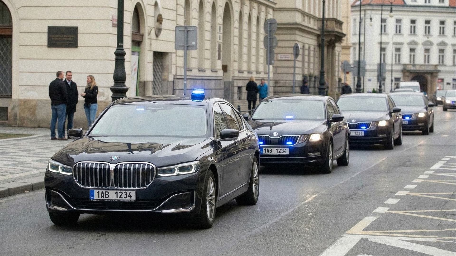  Fenomén české politické garáže: Od oktávky k BMW 7
