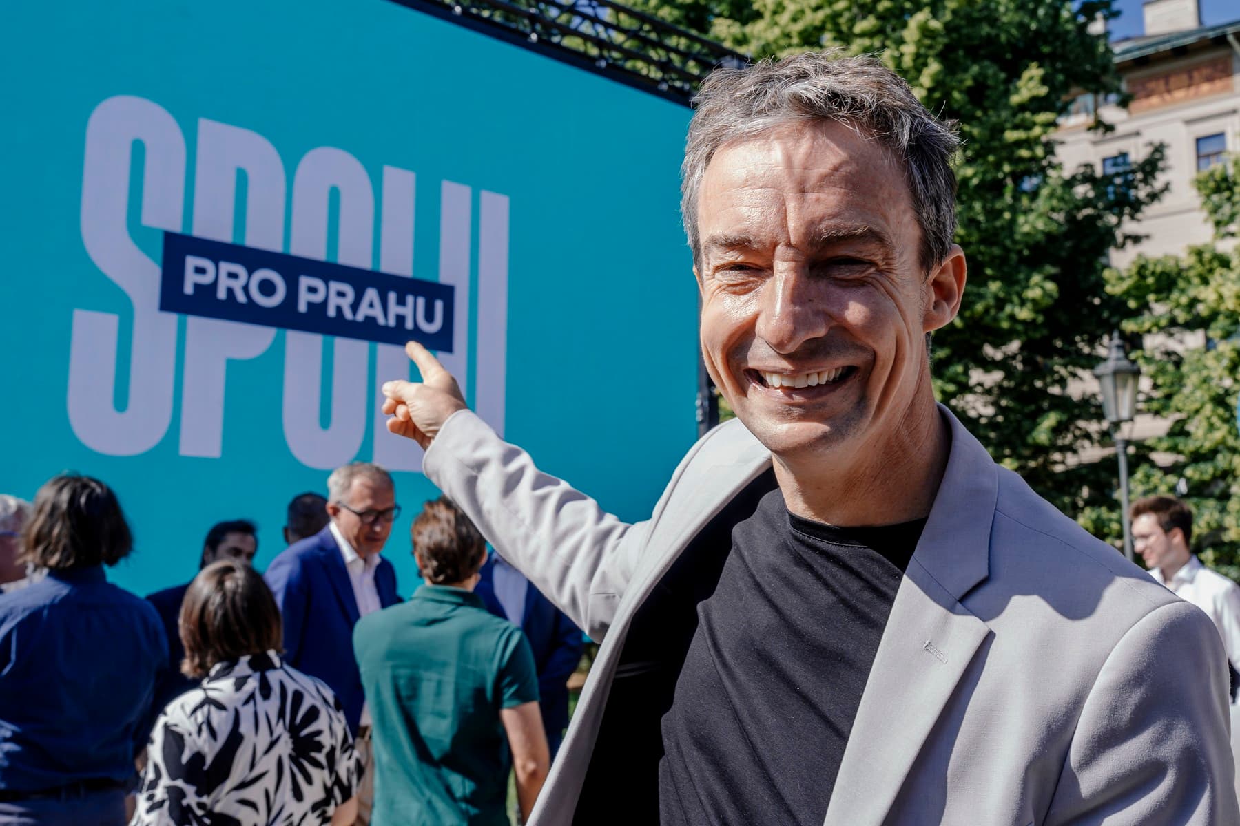 Průzkum věští triumf SPOLU v Praze. Motoristé a SPD mimo magistrát