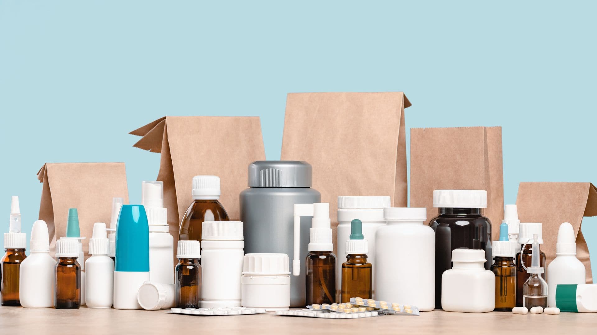 Evropa si podřízla větev. Adam Vojtěch varuje před lékovou závislostí na Asii