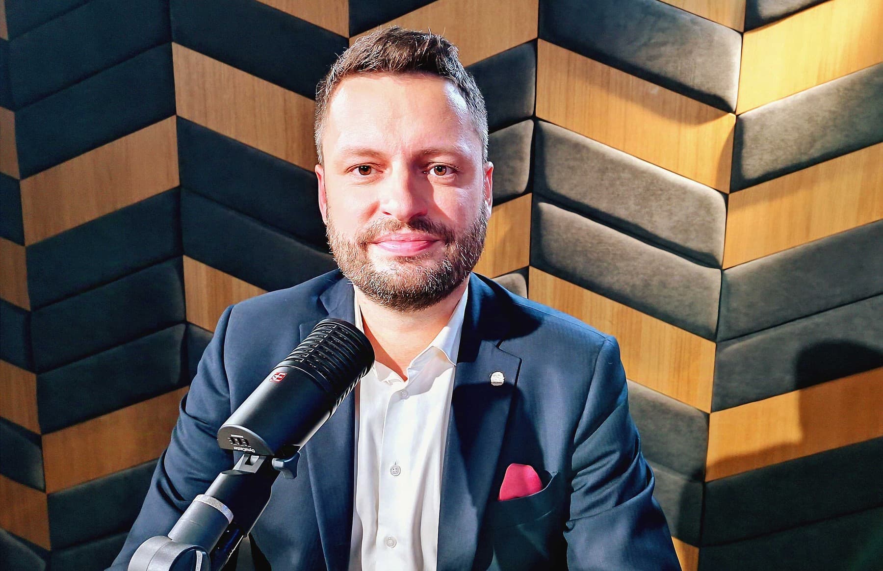 Škrtnu desítky radnic a snížím počet starostů. Ondřej Prokop otevírá sérii rozhovorů s pražskými kandidáty na primátora