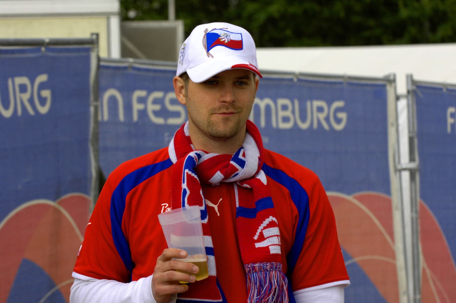 Blíží se podzimní fotbalová katastrofa. Česko má ale šanci vystoupit z FIFA