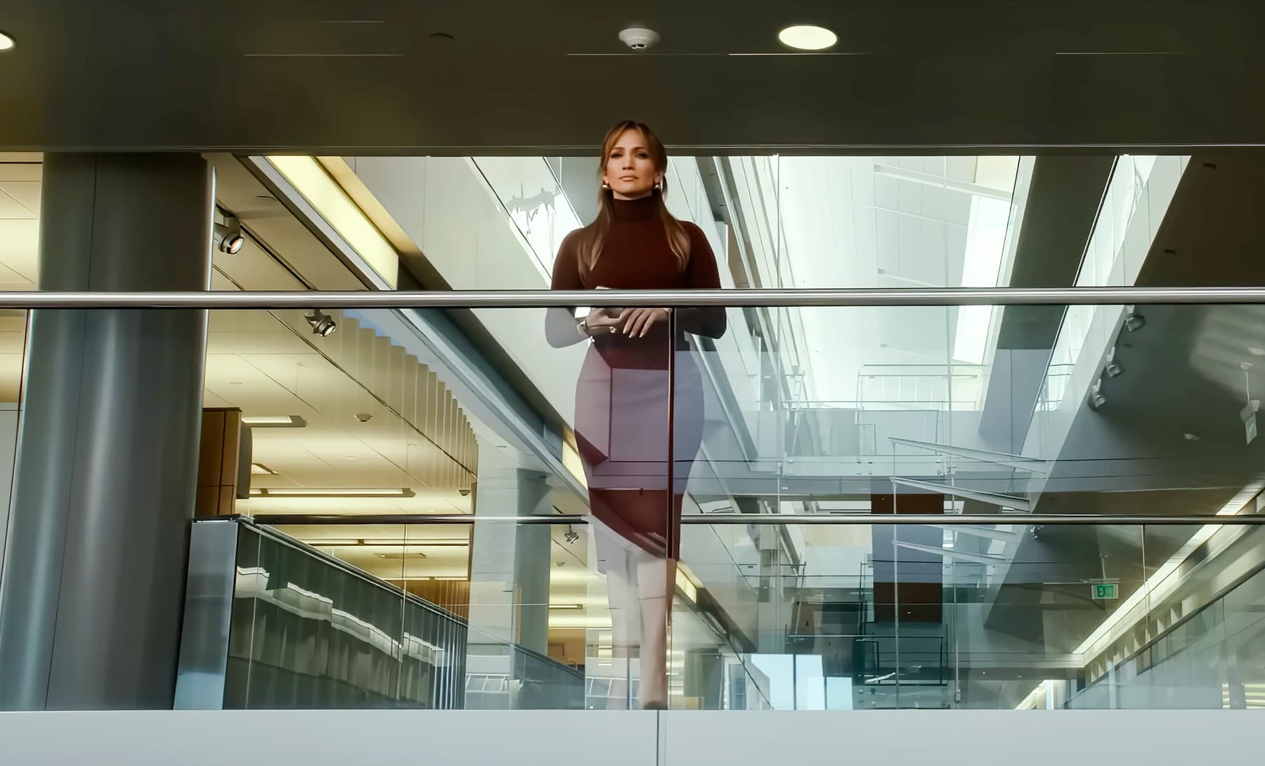 Jennifer Lopez ukradla pozornost na svatbě Swift a Kelceho v luxusním outfitu s diamanty