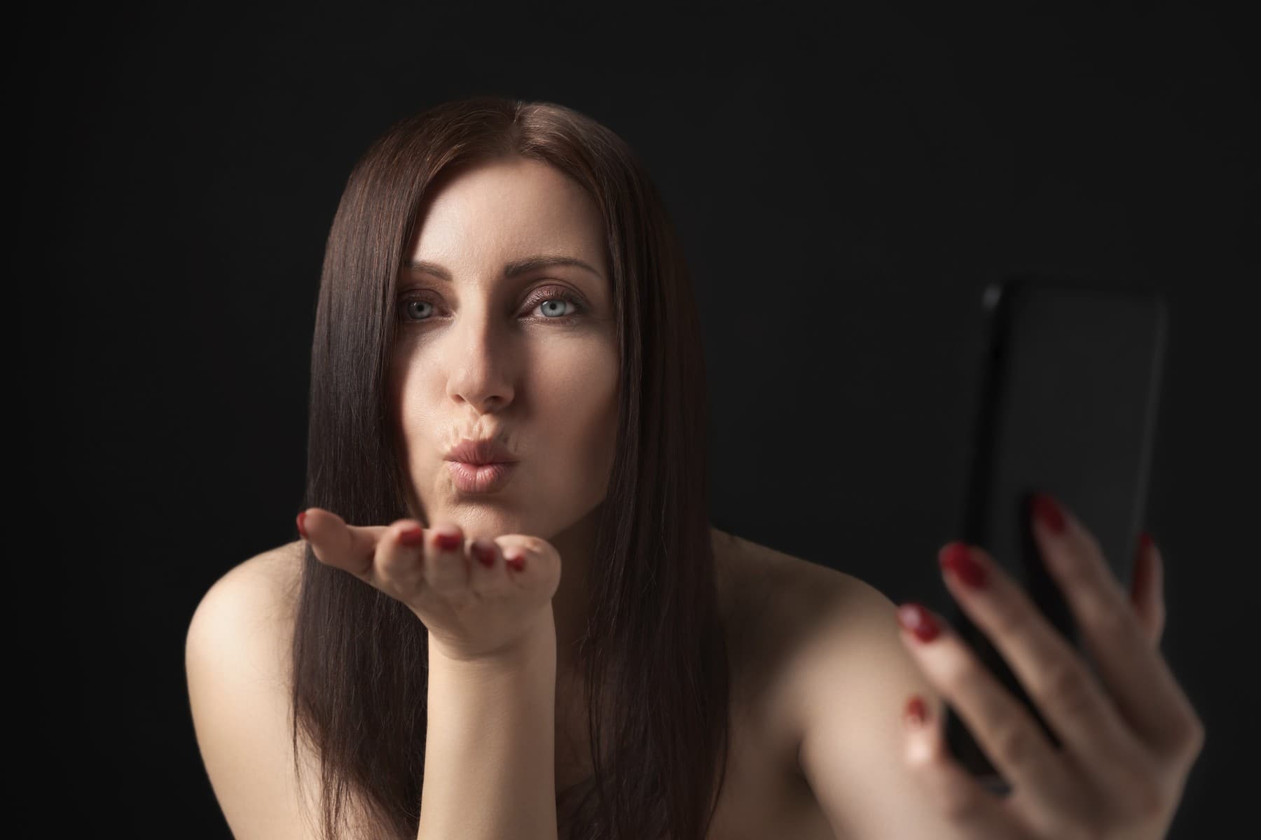 Po čtyřicítce prý ženy konečně vědí, kdo jsou. Instagram z toho udělal novou povinnost