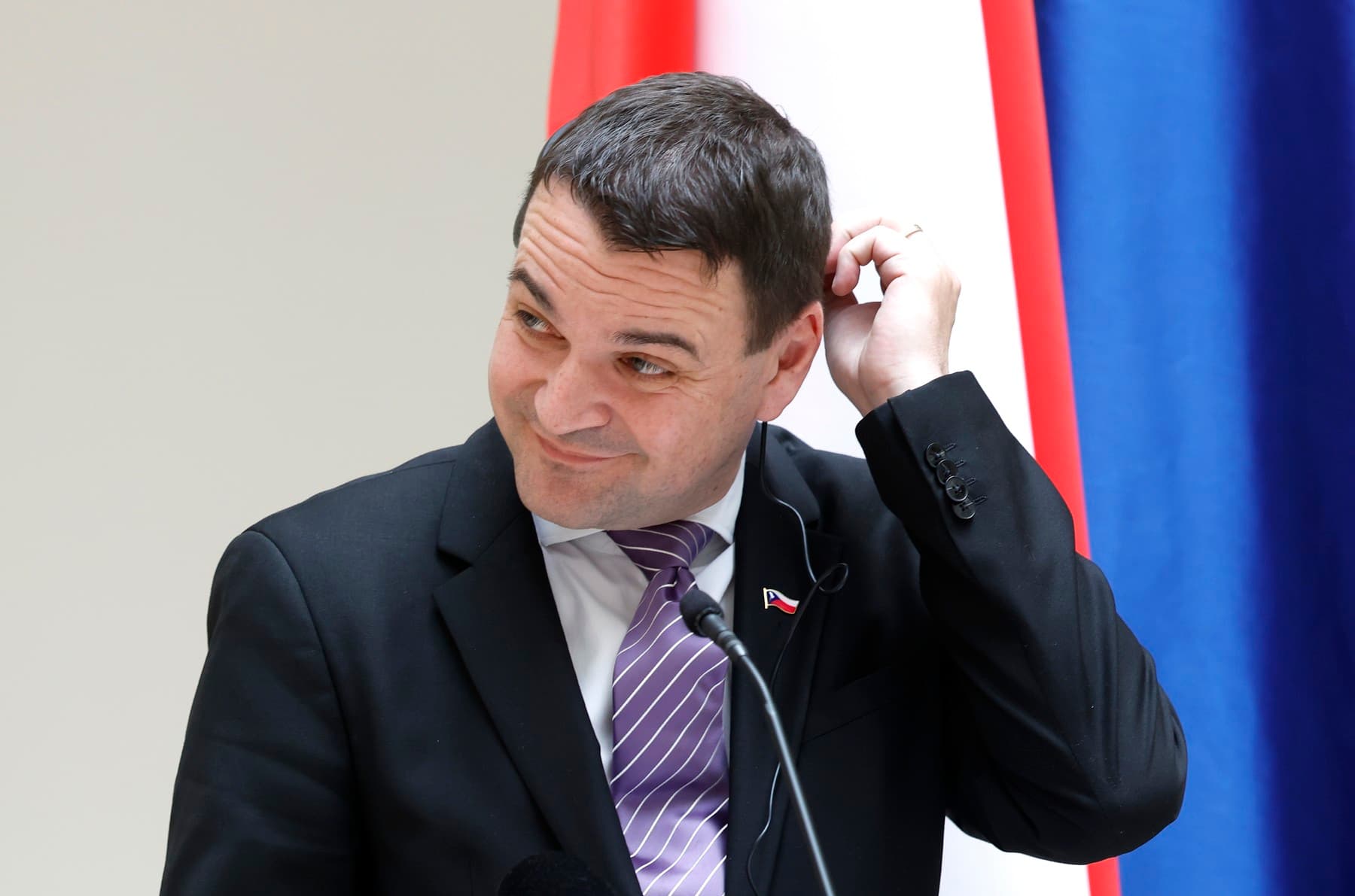 Palička: Macinka nevpustil na tiskovku Zdislavu Pokornou už podruhé. Drsňáci od volantu se bojí novinářských otázek