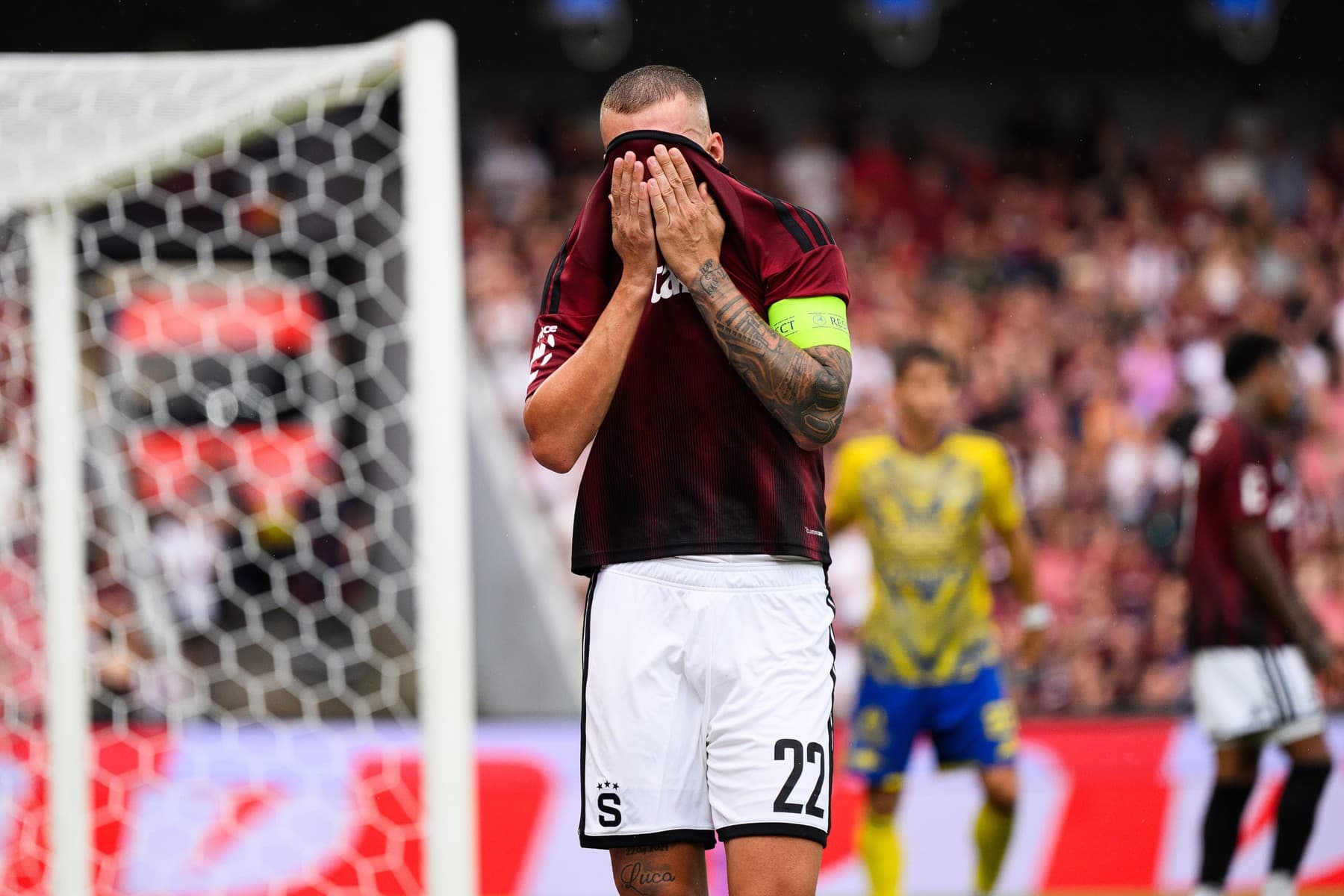 Komentář: Sparta hledá kapitána. Celostátní média řeší pásku klubu, který nehraje o nic podstatného