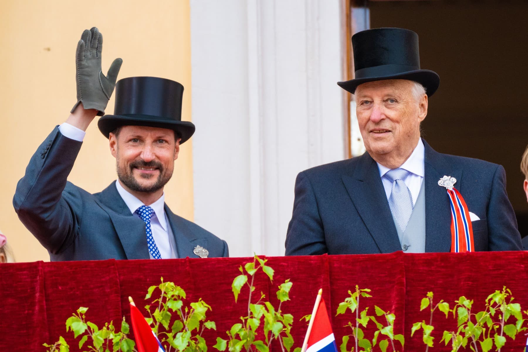 Zemřel norský král Harald V. Trůn automaticky přebírá jeho syn Haakon
